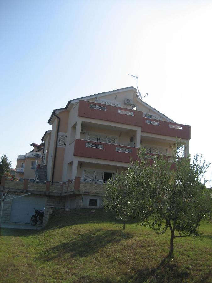 Villa „Drei Palmen“ Свети-Филип-и-Яков Экстерьер фото