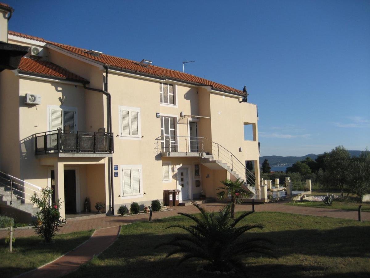 Villa „Drei Palmen“ Свети-Филип-и-Яков Экстерьер фото
