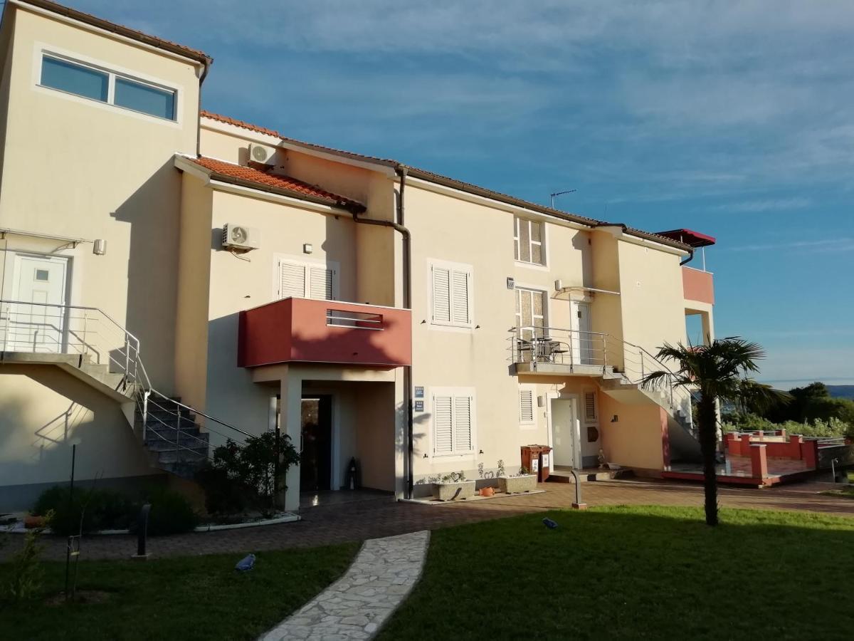 Villa „Drei Palmen“ Свети-Филип-и-Яков Экстерьер фото